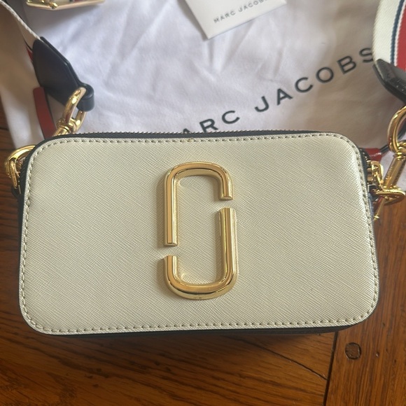Marc Jacob Bag - Picture 3 of 8
